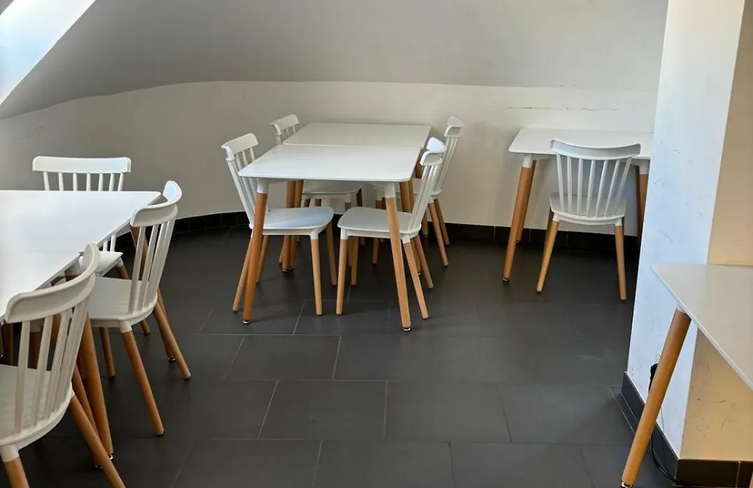 Be Lisbon Hostel Intendente-1