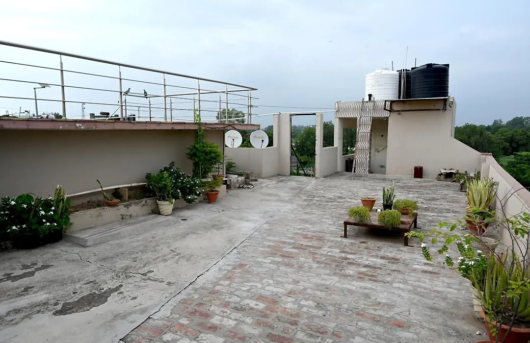 Hotel Sunrise-1