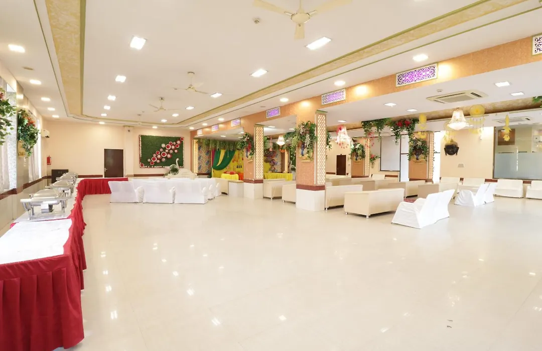 Treebo New Rockwell Vivek Vihar-1