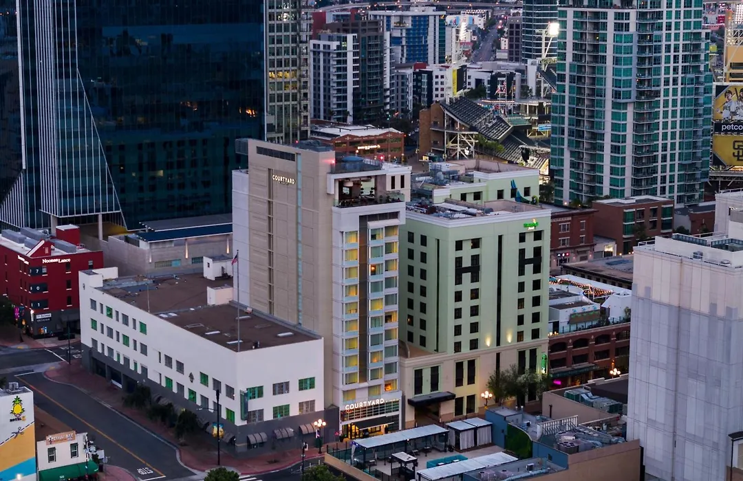 Courtyard By Marriott San Diego Gaslamp/Convention Center-1