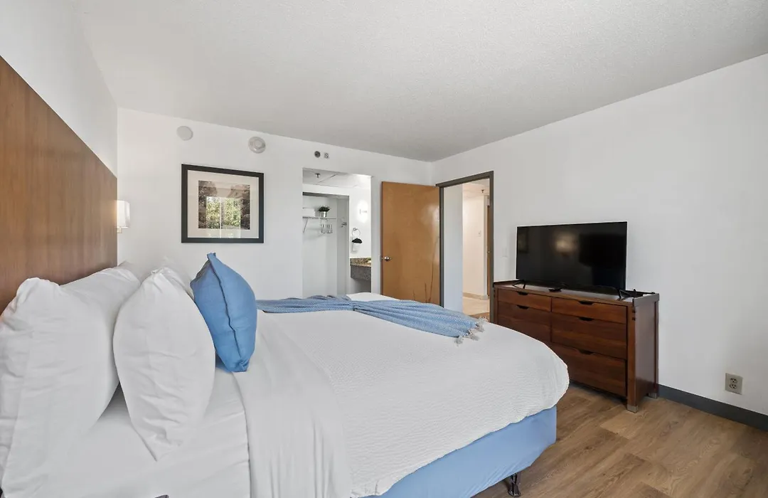 315 Loso Hotel Airport-1