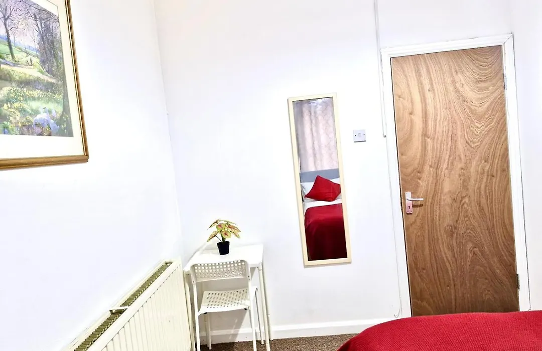 Aldgate East B&B-1
