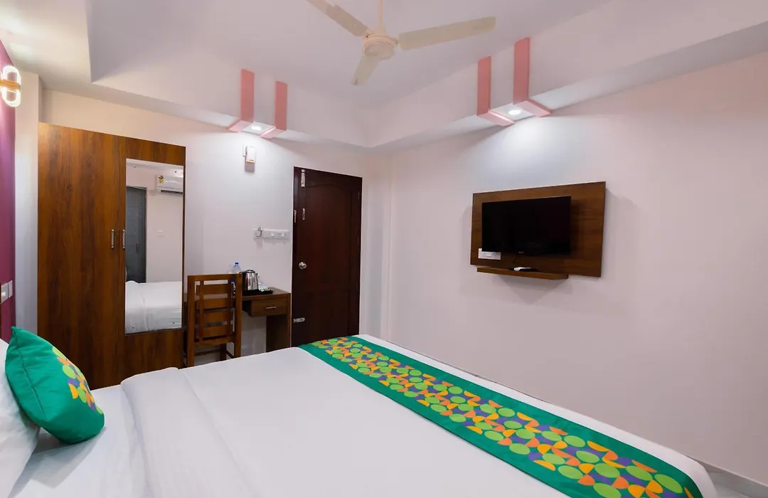 Treebo Airsuite Airport Hotel-1