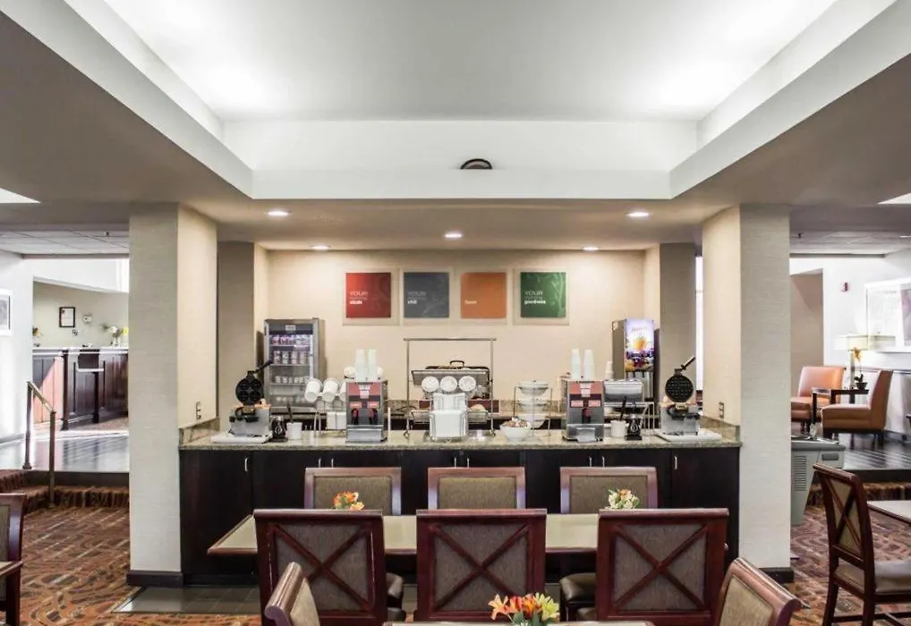 Quality Inn Dayton North - Vandalia-1