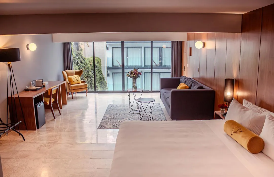 Hotel Luca-1