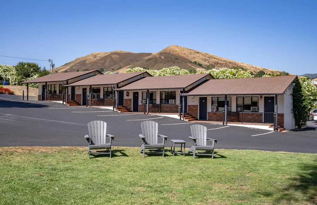 Peach Tree Inn-1