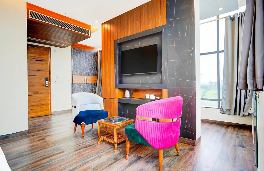 Hotel S R Plaza-1