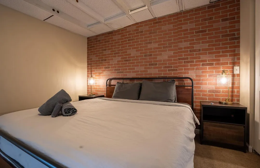 Swepson Guesthouse King Sleep42 15Br 10Ba 22Beds-1