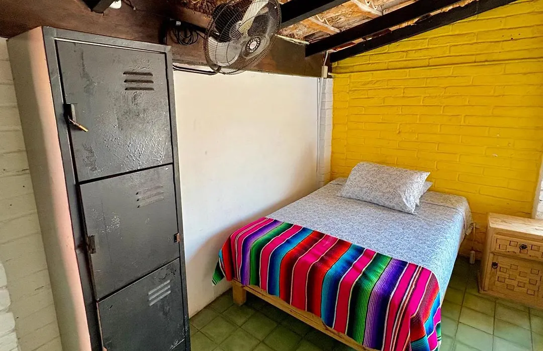 Casa Frida Gaylodging-1