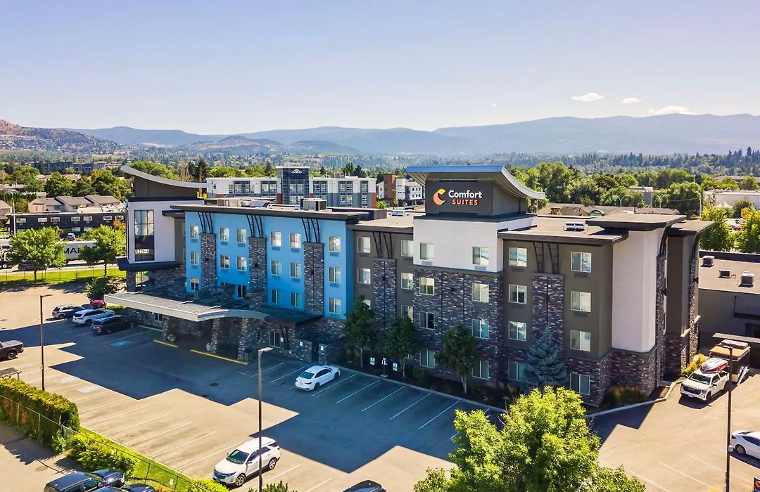 Comfort Suites Kelowna-1
