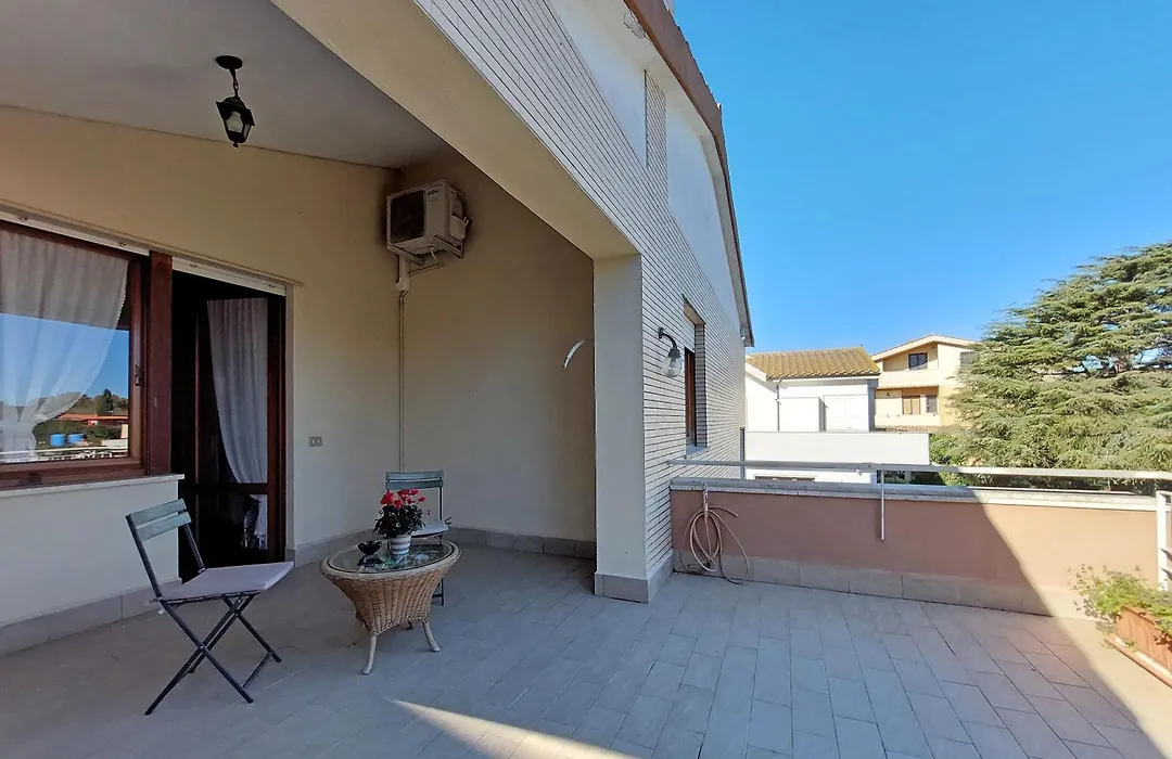 Villa Gisi Guest House-1