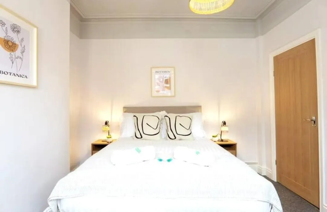 Cedar House - Air Host & Stay-1
