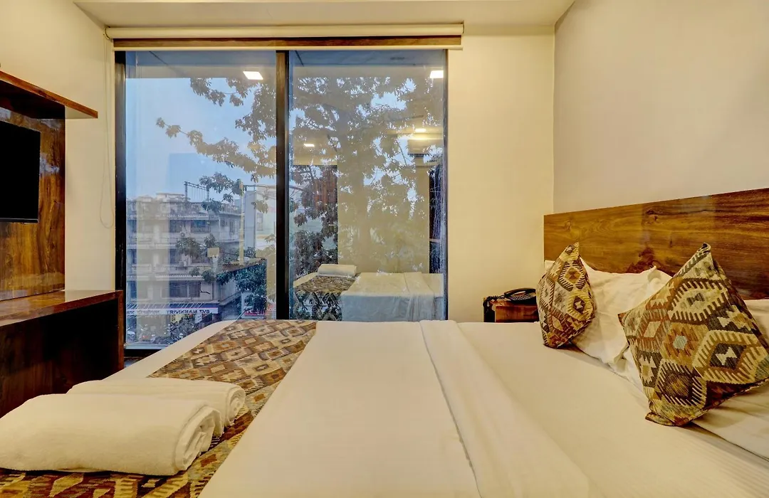 Hotel Merry Gold-1