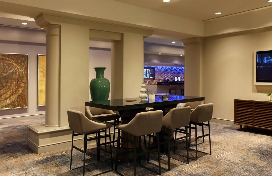 Renaissance Los Angeles Airport Hotel-1