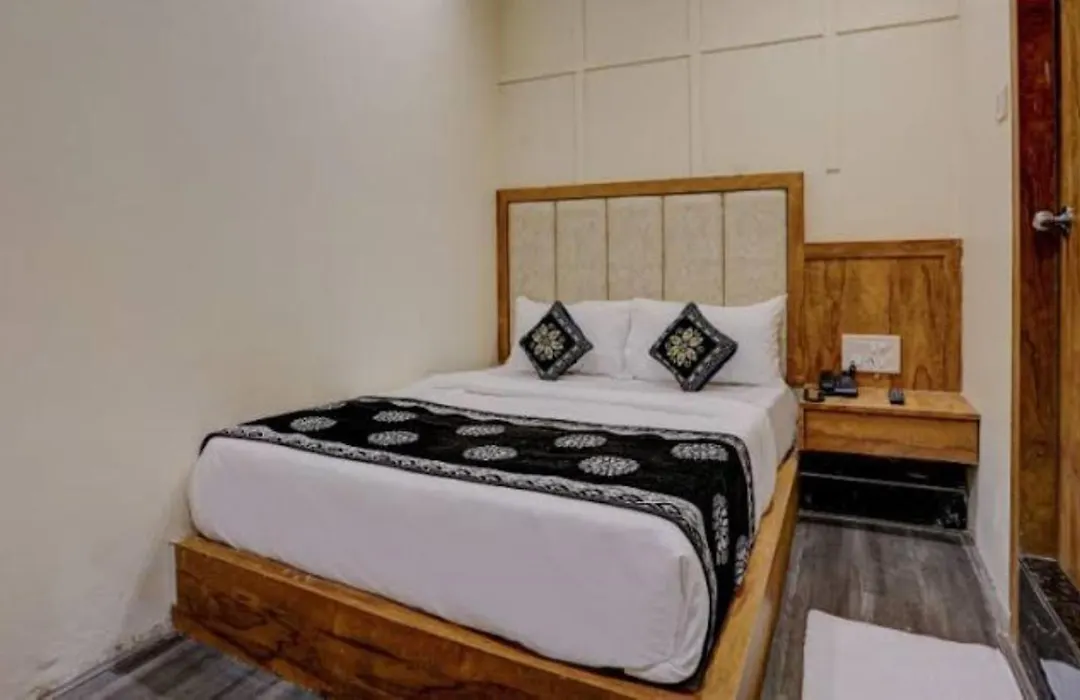 Hotel Venture Grand-1