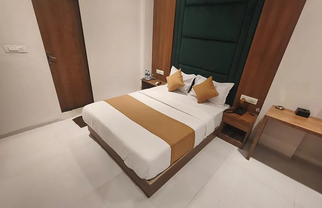 Hotel West Line Andheri-1