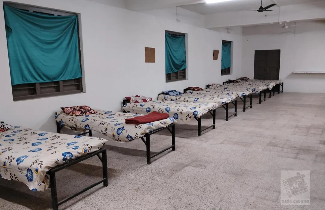 6 Cr Hotel Natraj Railway Station-1