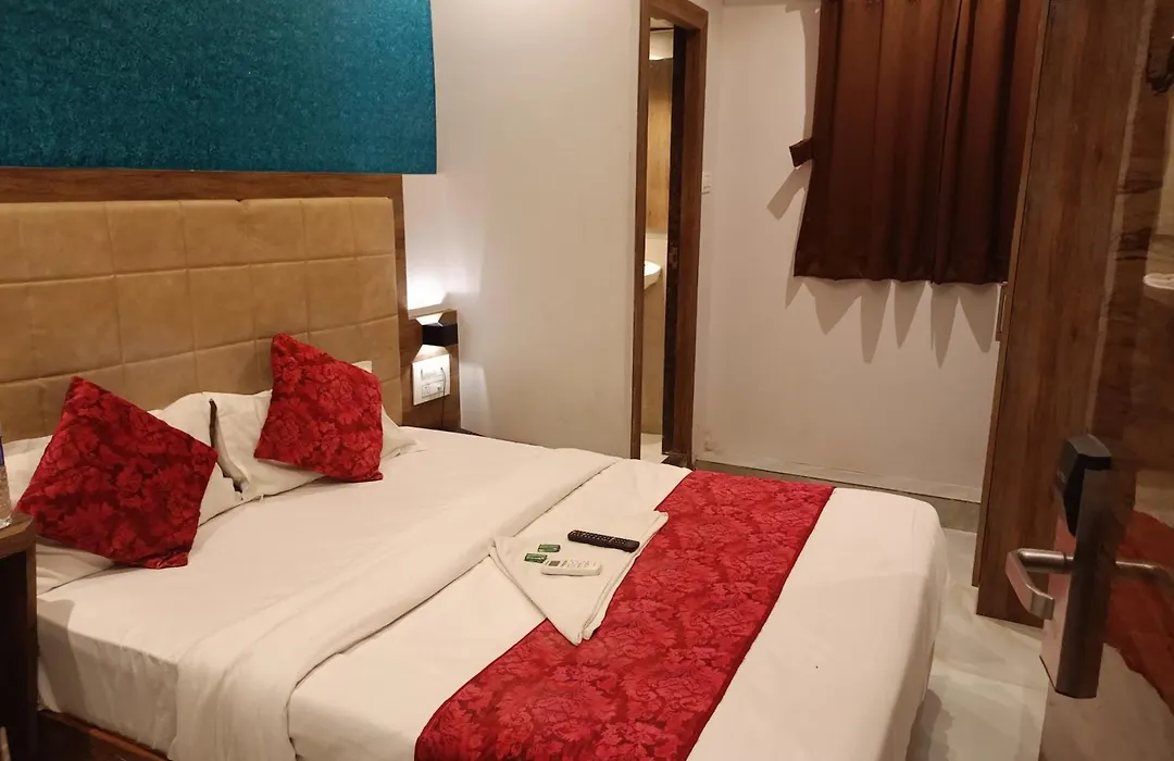 Hotel Kishan Lodging & Boarding-1