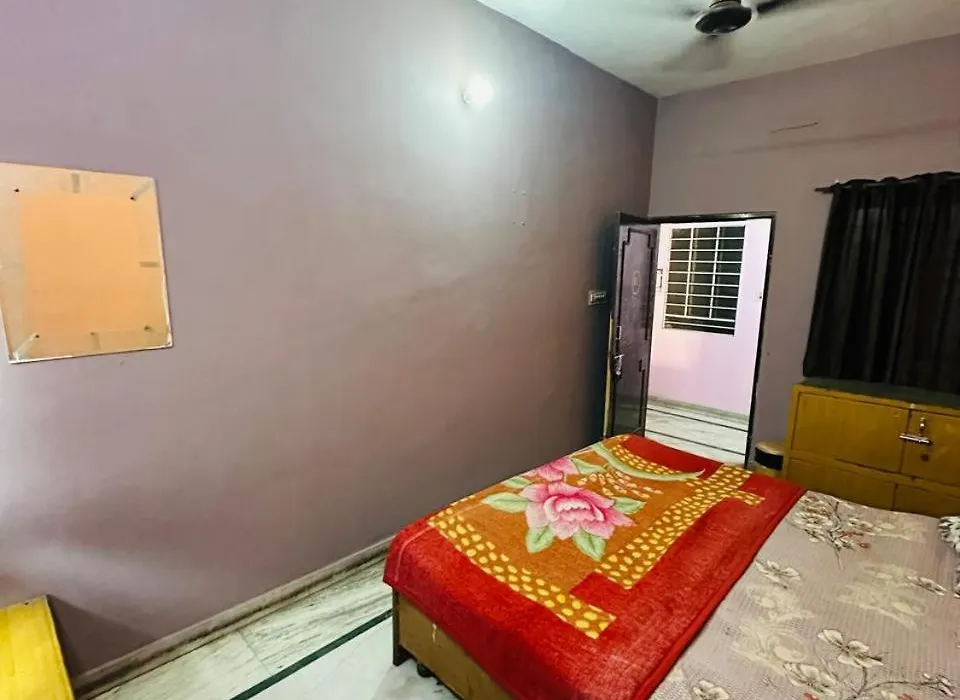 Chandra Guest House-1
