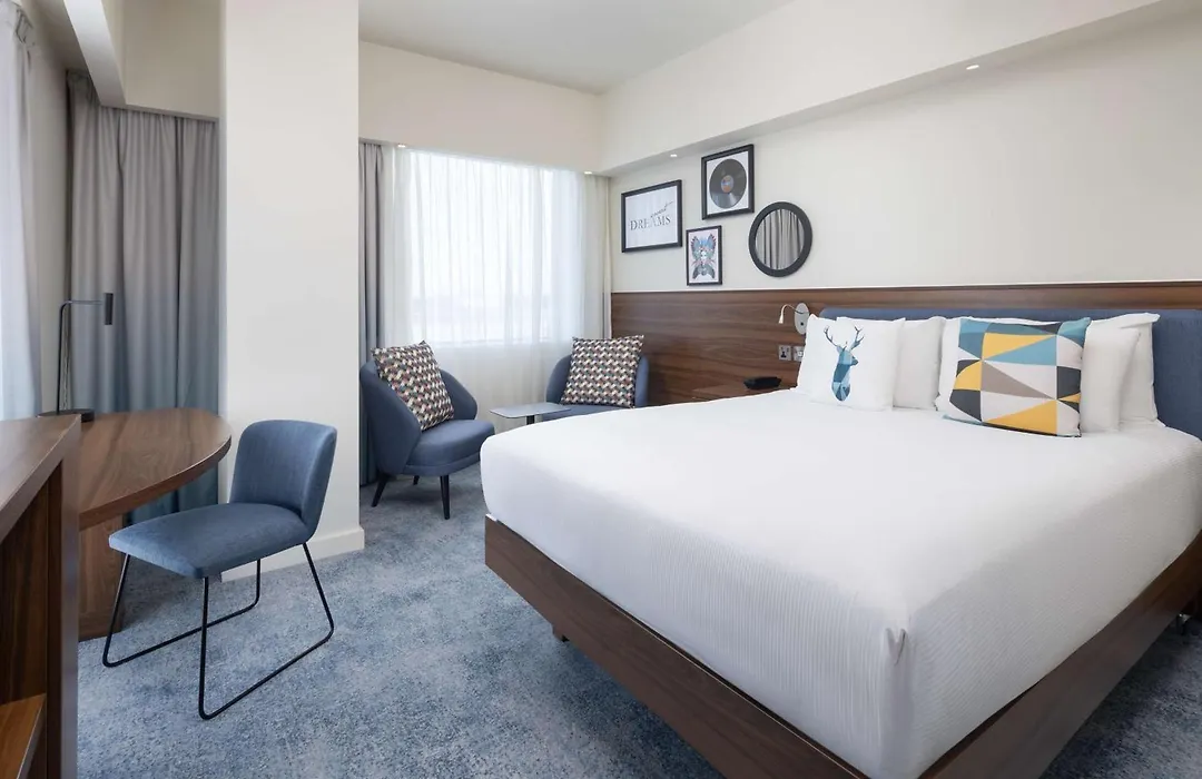 Hampton By Hilton London Gatwick Airport-1