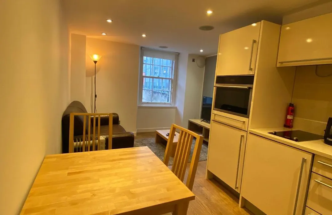 Cs Exclusive Apartments Of Princess Street West End-1