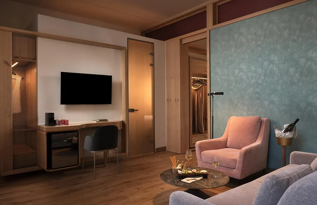 Domus Blanc Boutique Hotel-1