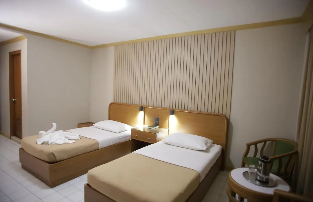 Hotel Soriente-1
