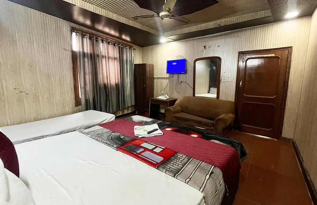 Hotel Royal Plaza, 4 Min From Chandigarh Railway Station-1