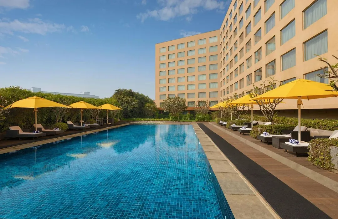Courtyard By Marriott Mumbai International Airport-1