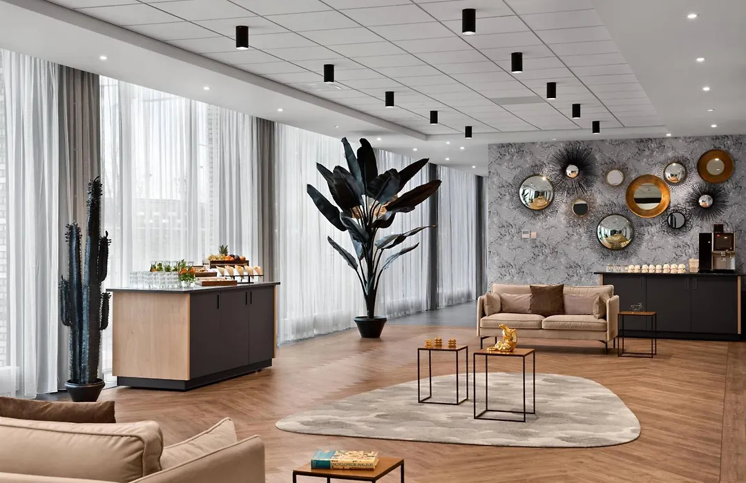 Renaissance Amsterdam Schiphol Airport Hotel-1