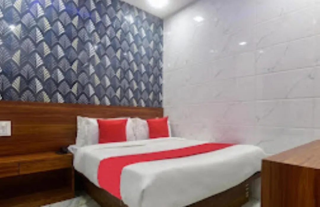 Hotel T-Junction Residency Bkc-1