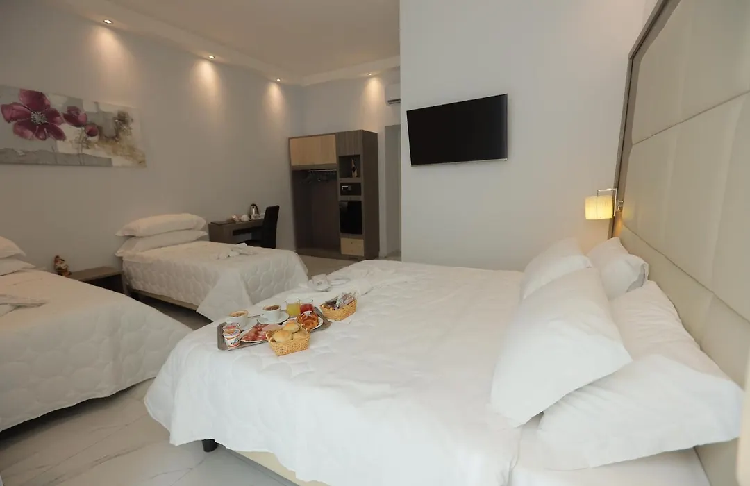 Hotel Garibaldi New-1