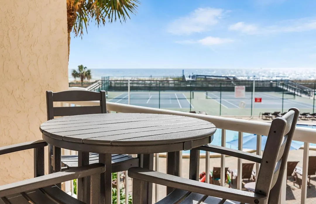 Holiday Surf And Racquet Club 212-1