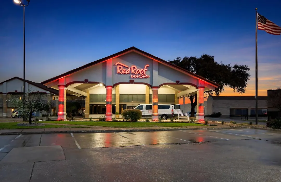 Red Roof Inn & Suites Irving - Dfw Airport South-1