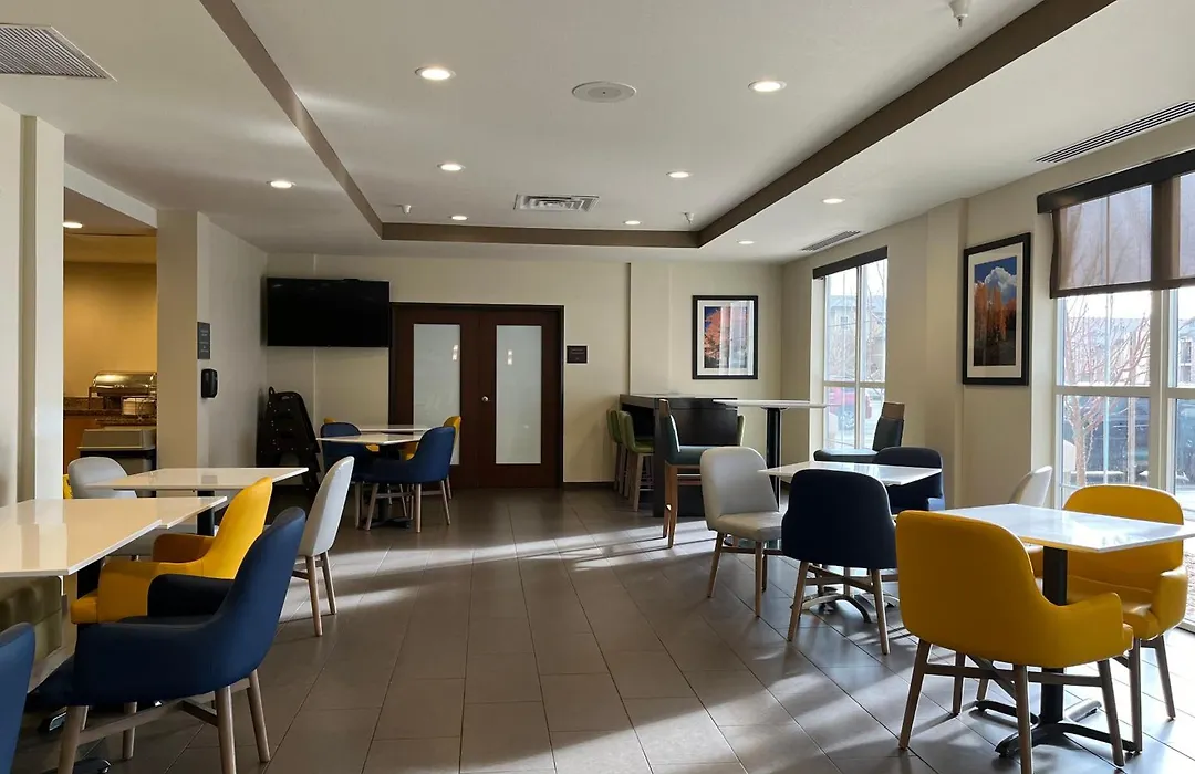 Comfort Suites Denver International Airport-1