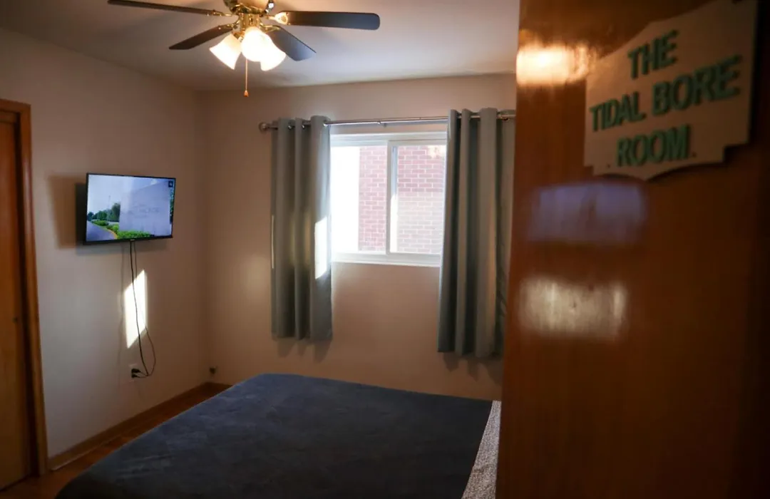 Lynn'S Place-1