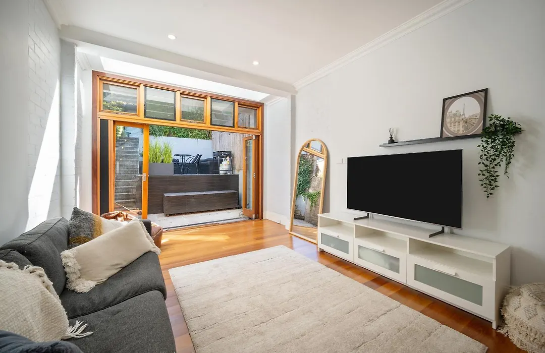 Spacious Glebe Luxe House 2Br, 2Ba, Free Lockable Parking And Entertainer'S Kitchen-1