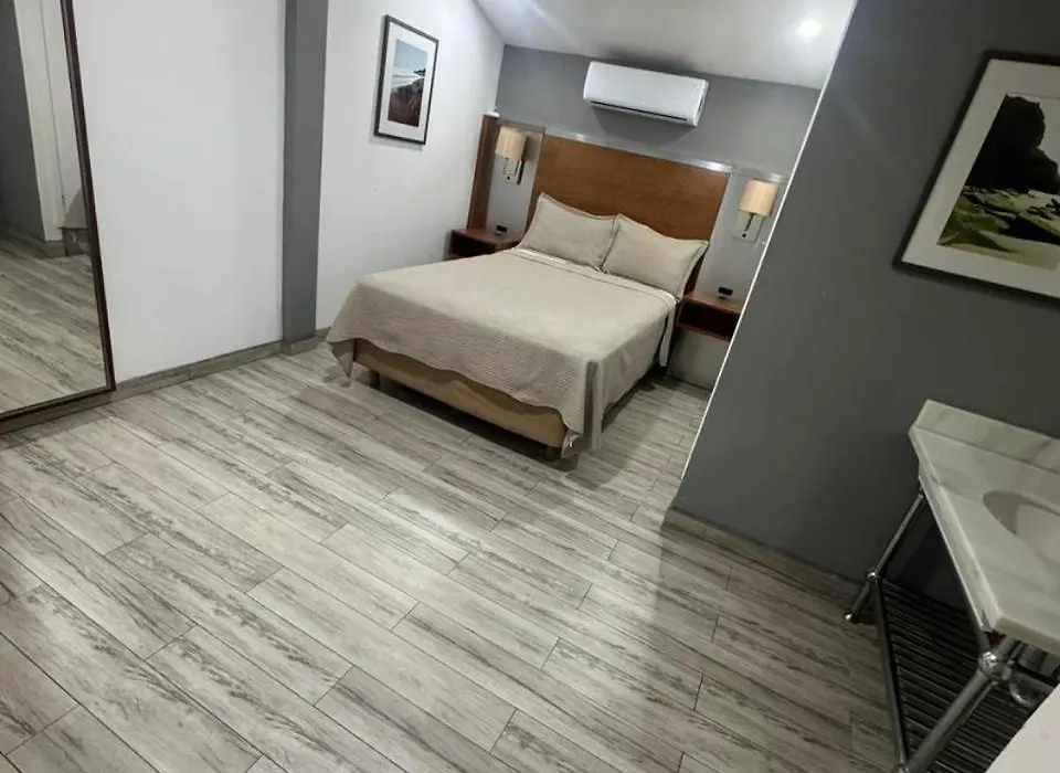 Hotel Colonial Inn-1