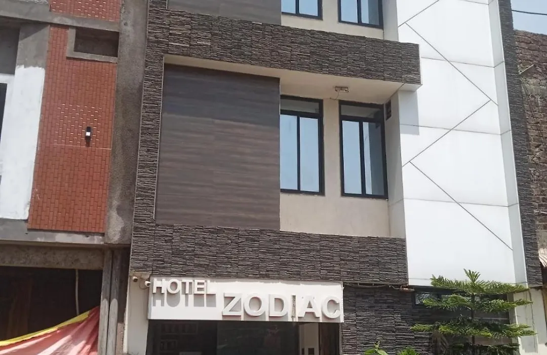 Hotal Zodiac-1