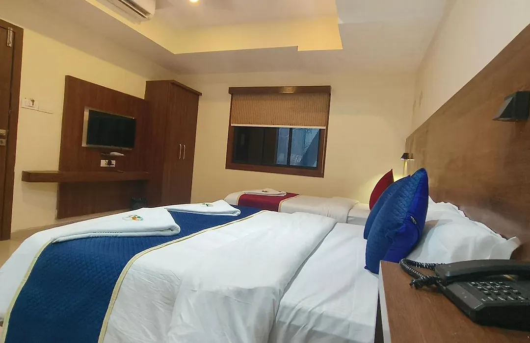 Hotel Ashraya International-1