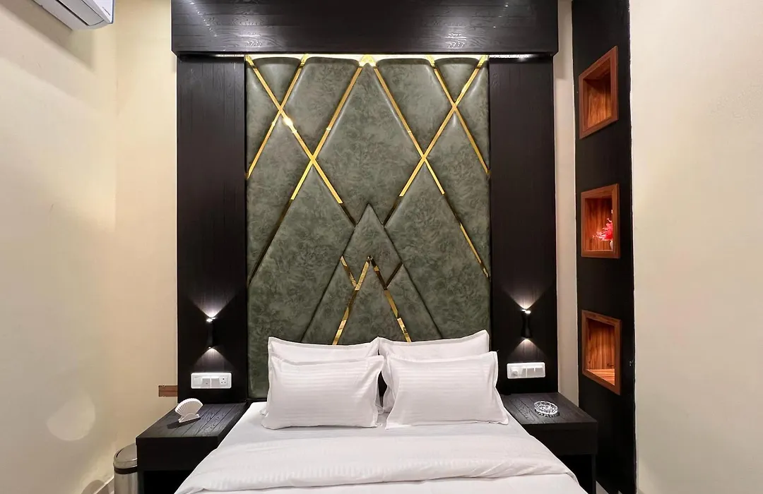 Hotel Sky Suite-Sahar Cargo And Intl Airport-1