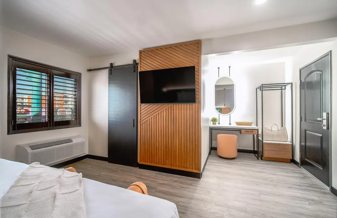 Lyfe Inn & Suites By Aga- North Hollywood Universal Studios-1