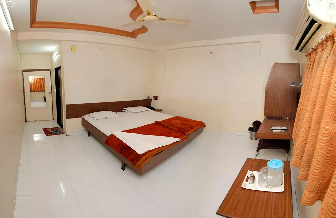 Hotel Regal Plaza-1