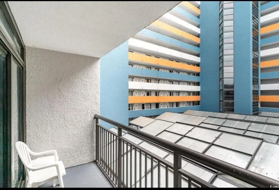 Landmark Resort Courtyard Balcony-1