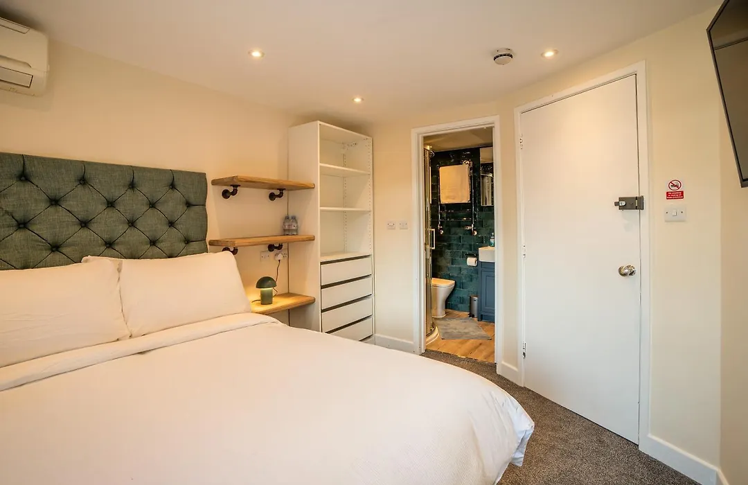 82A Dalston Lane Terrace-1