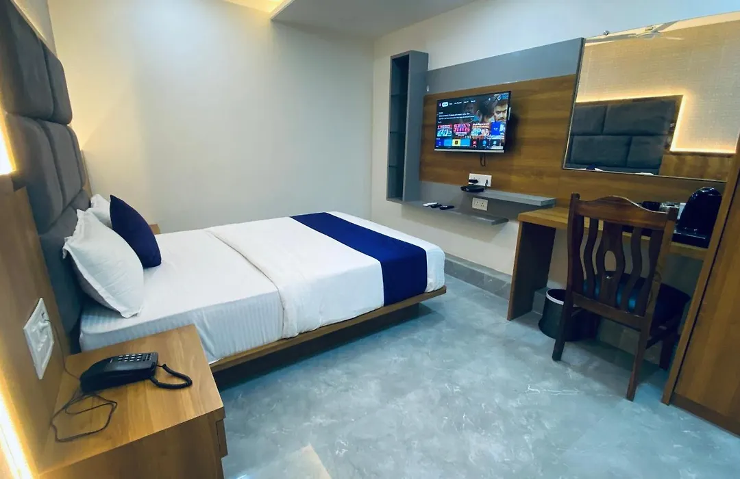 Hotel Bkc Gold View Near Bandra Kurla Complex-1