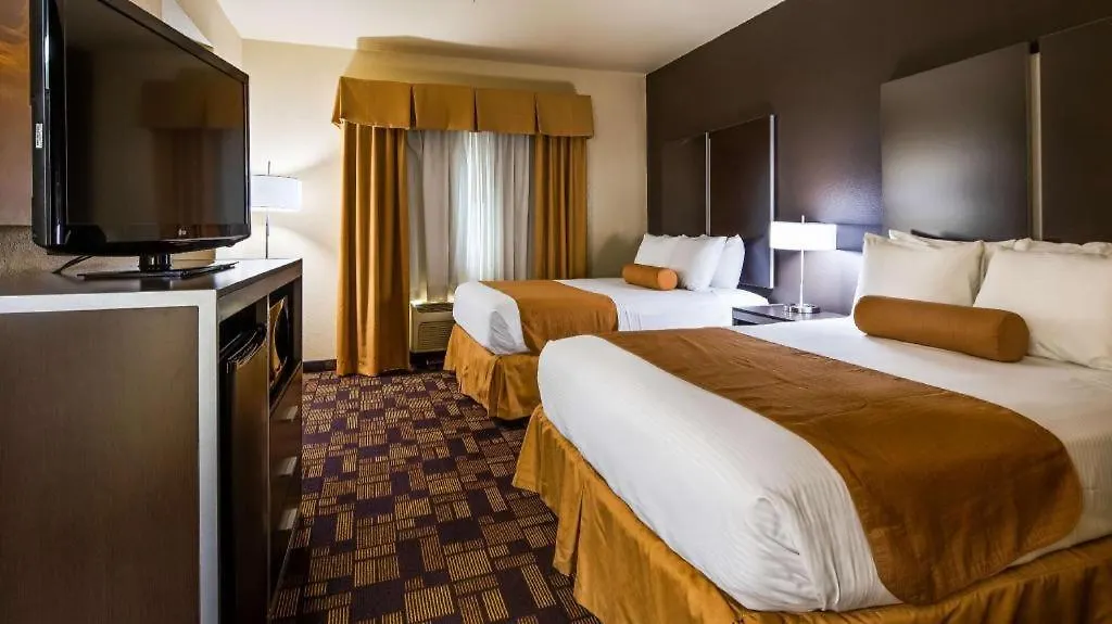 Best Western Windsor Pointe Hotel & Suites-Frost Bank Center-1