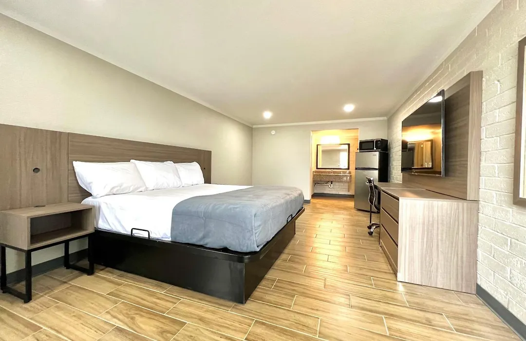 Economy Suites Extended Stay-1
