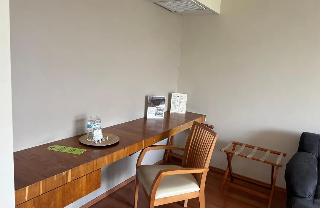 Lombardo Suites-1