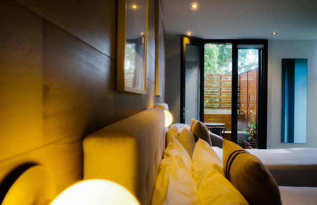 Crown Hotel Surry Hills-1